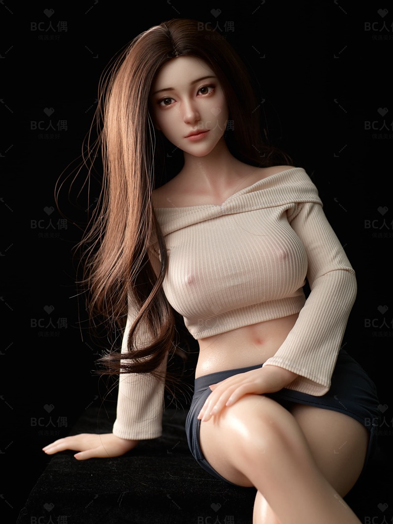 Alternative view of Size 1/2 Reallife White Skin Silicone Milf Office Lady Sex Doll Qing