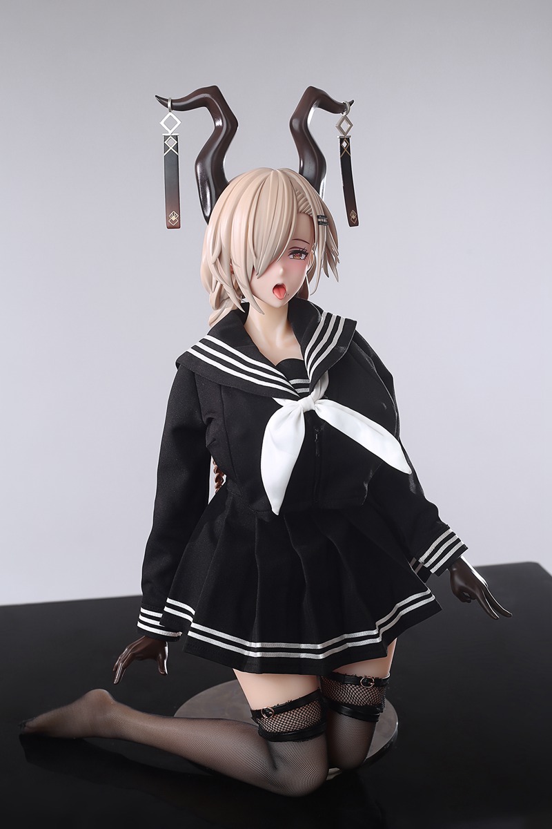 Size 1/3 Silicone Body PVC Head Smart Sex Doll 織裡