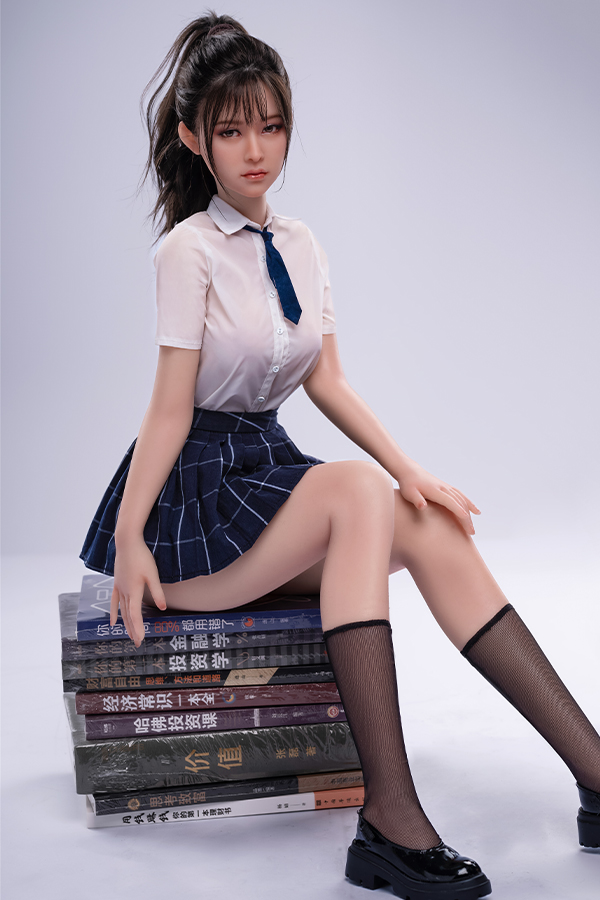Size 1/3 Realistic Japanese Junior Skinny Silicone Sex Doll - Image 4